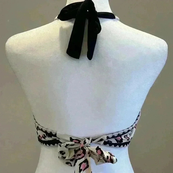 ✨Gianni Bini Leopard print swim halter top with black trim size large - Picture 3 of 6